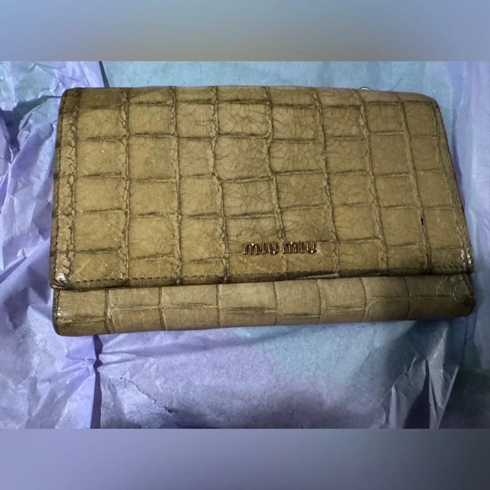 Miu Miu Tan Croc-Embossed Wallet - Picture 10 of 11